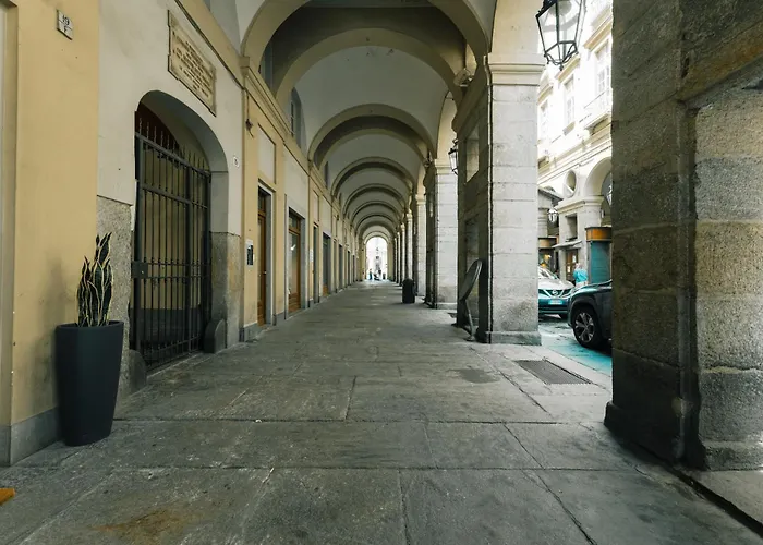 B-Homy - Palazzo Reale Apartments 토리노