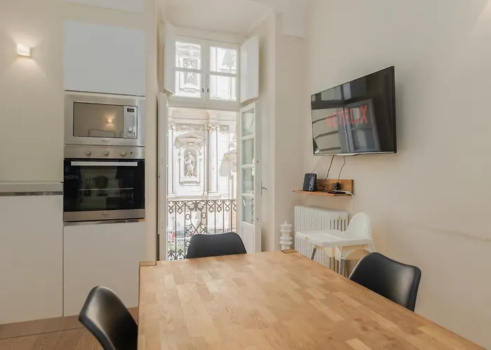 B-Homy - Palazzo Reale Apartments 아파트