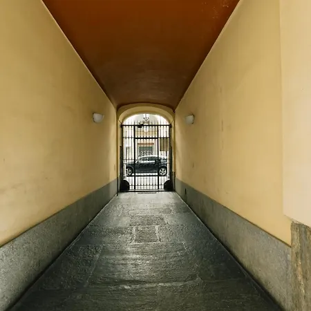 B-homy - Palazzo Reale * Turin