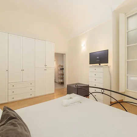 Appartement B-homy - Palazzo Reale *